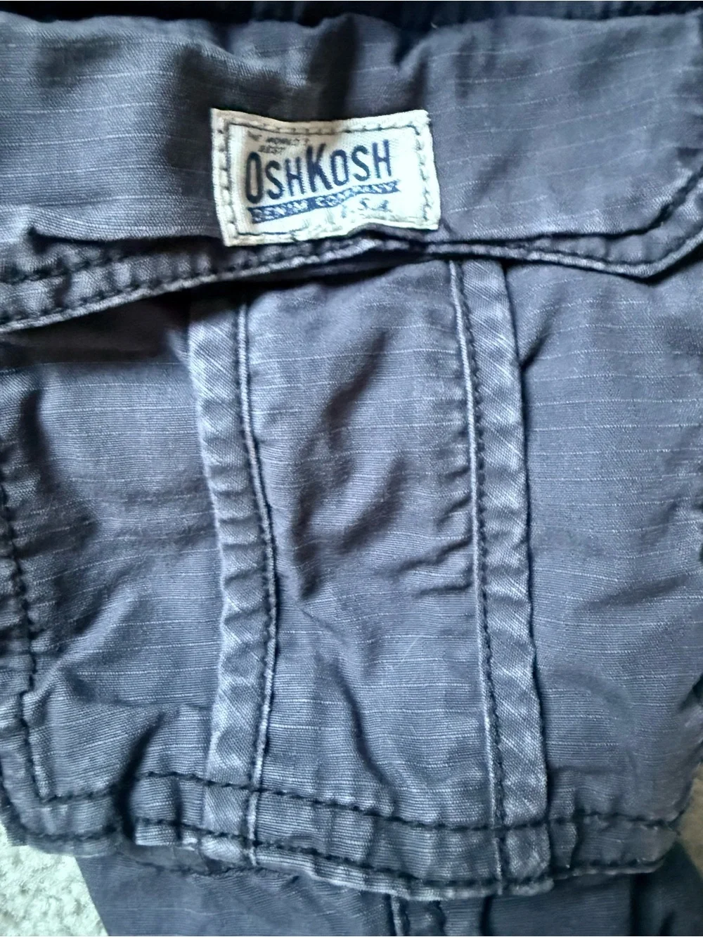 OshKosh B'gosh Gray Cargo pants for Kids Size 8 Boys
